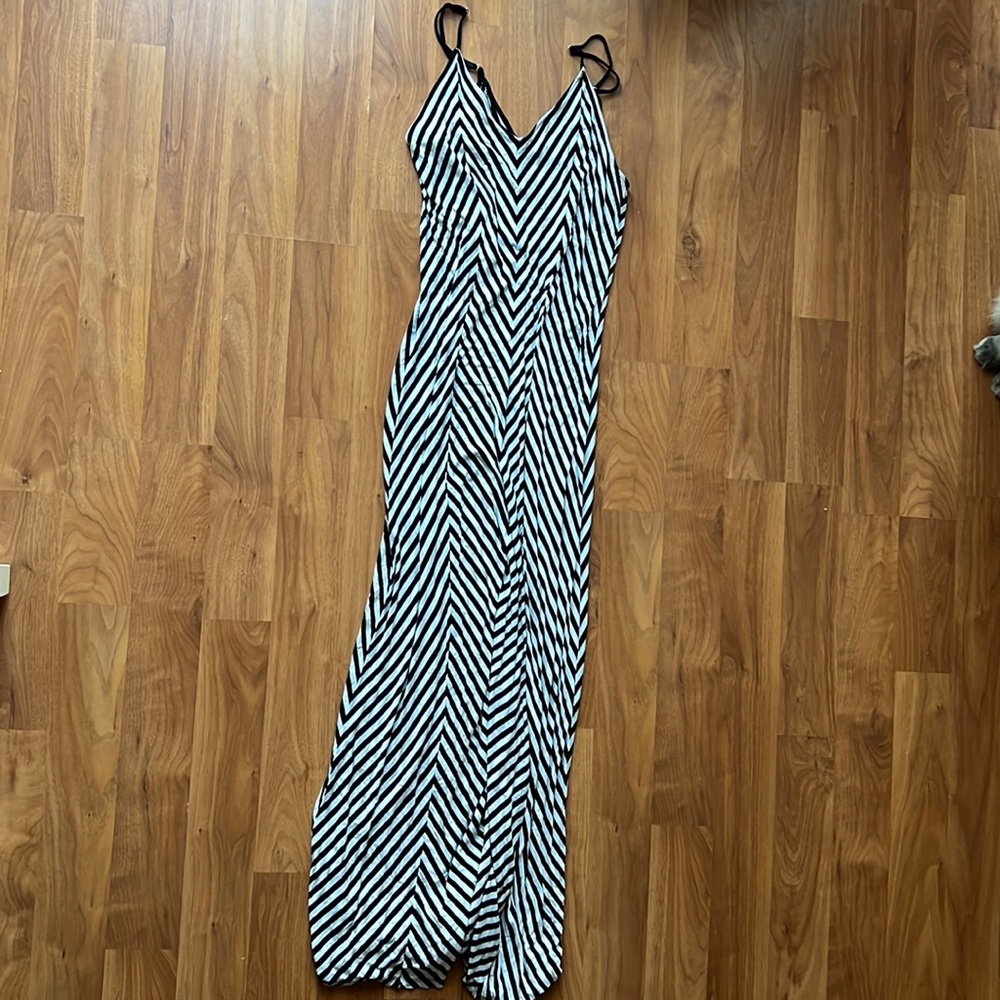 Black and white large massiso maxi dress